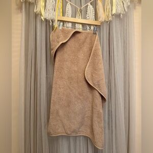 Mushie hooded baby towel in blush